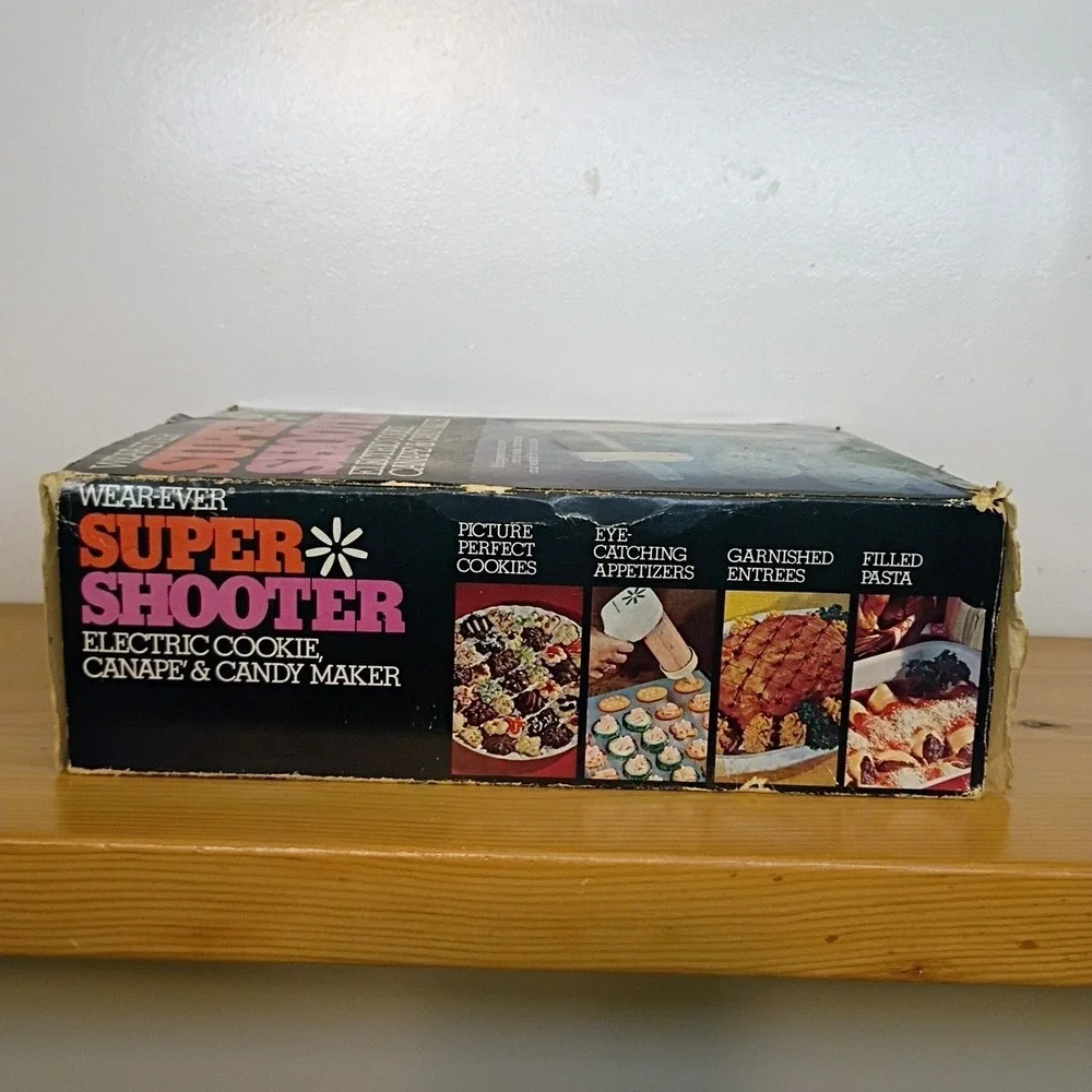 Wear-Ever Super Shooter Electric Cookie & Candy Maker Model 70001